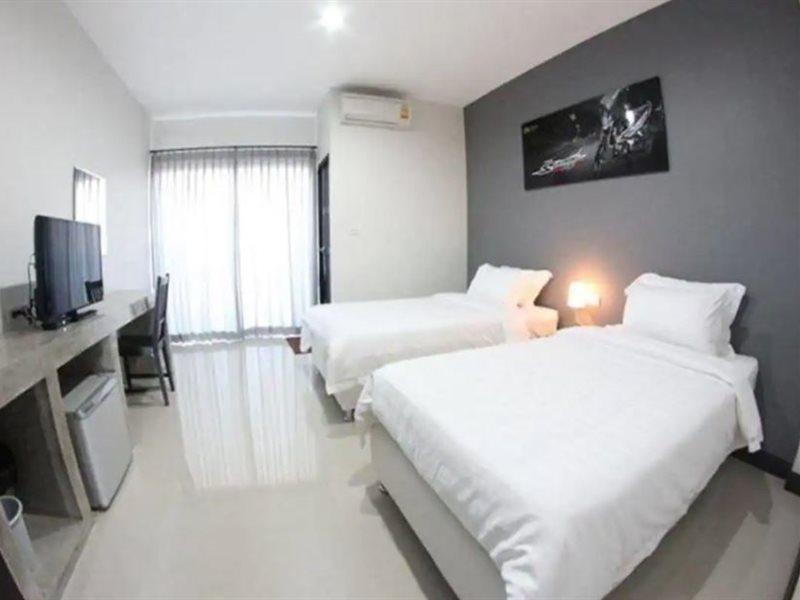 לואי Plus Hotel מראה חיצוני תמונה
