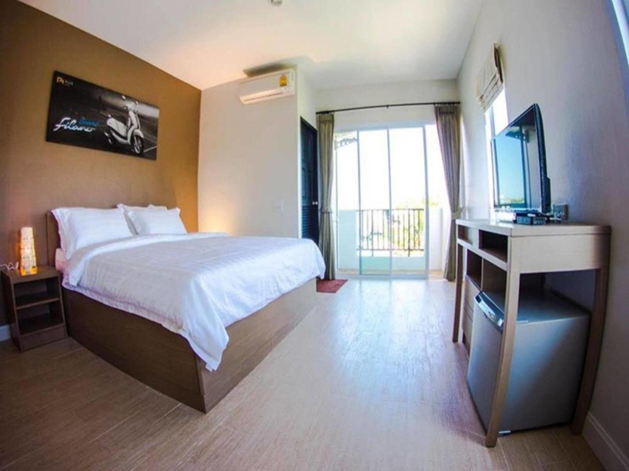 לואי Plus Hotel מראה חיצוני תמונה